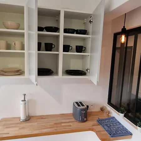 Sublime 3 Showers Apartment *