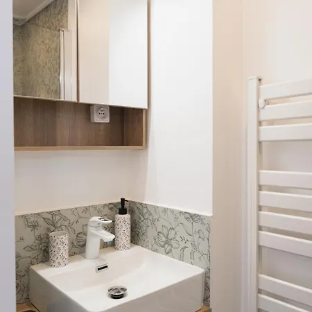 Sublime 3 Showers Apartment Colombes (Hauts-de-Seine)